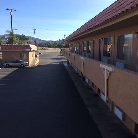 Vagabond Inn Hemet Exterior photo
